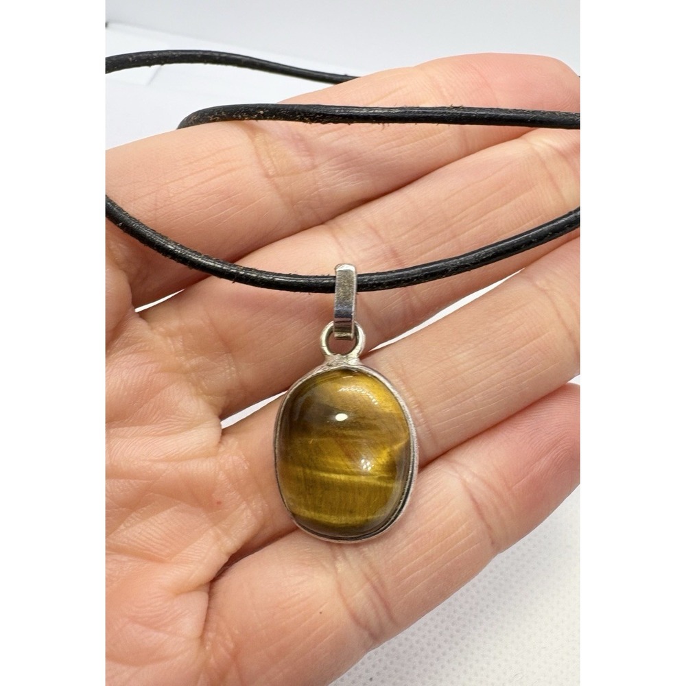 Sterling Silver Tiger's Eye Pendant Necklace on Leather Cord‎ 16–17" Adjustable